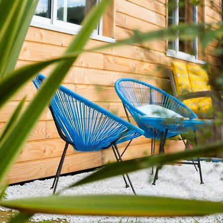 Un Chalet A Caen Bagian luar foto